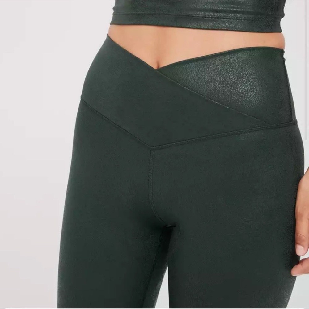 Aerie Offline Crossover Crackle Leggings